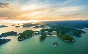 Flamingo Premium Lan Ha Bay Resort
